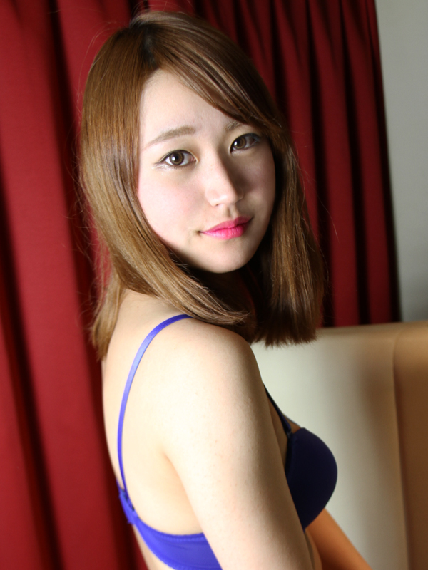 激安ヌキ道楽・和歌山店 あいな 27歳 T：160　B：84(C)　W：56　H：84